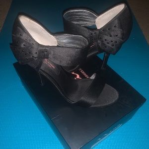 Nina Black Luster Clova Stilettos